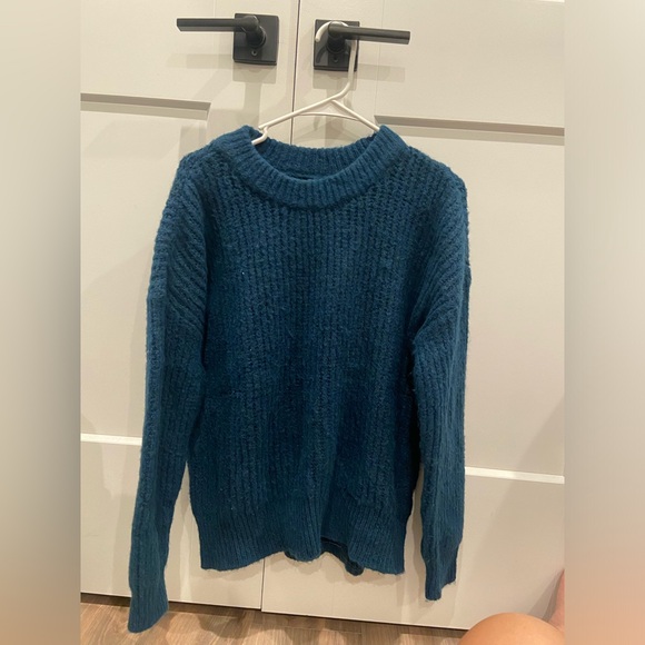 Cozy Sweater - Picture 1 of 3